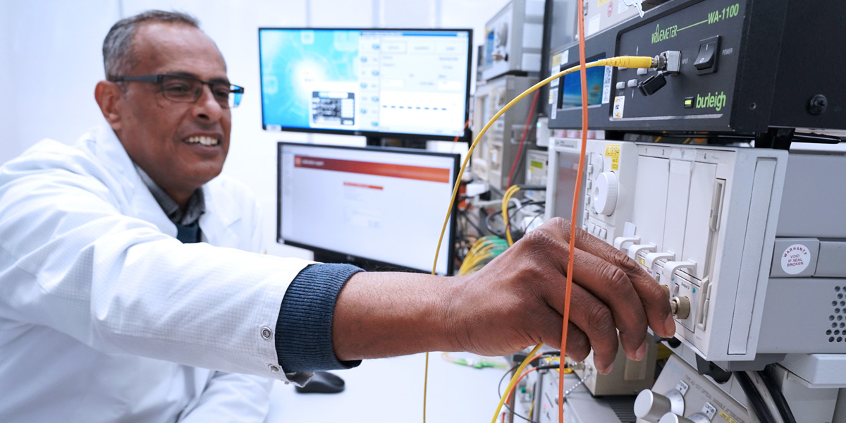 Optics_Measurement-technician-1 Fibre optics