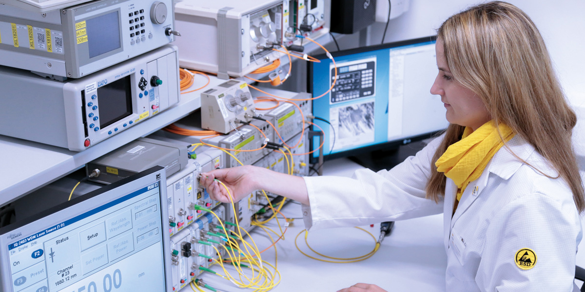 Optics_Measurement_Technician-2 Plastic and fibre optic communication electronics